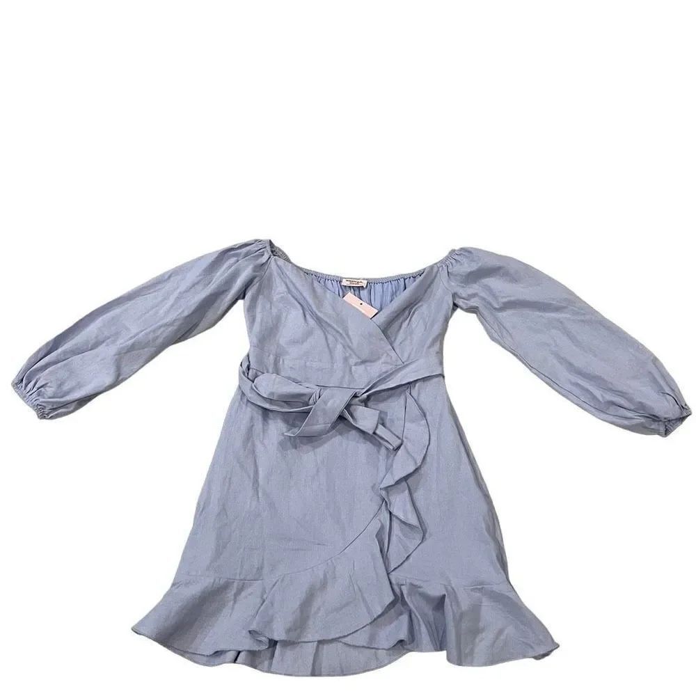 Showpo CANT MOVE ON DRESS IN POWDER BLUE LINEN LOOK size 6